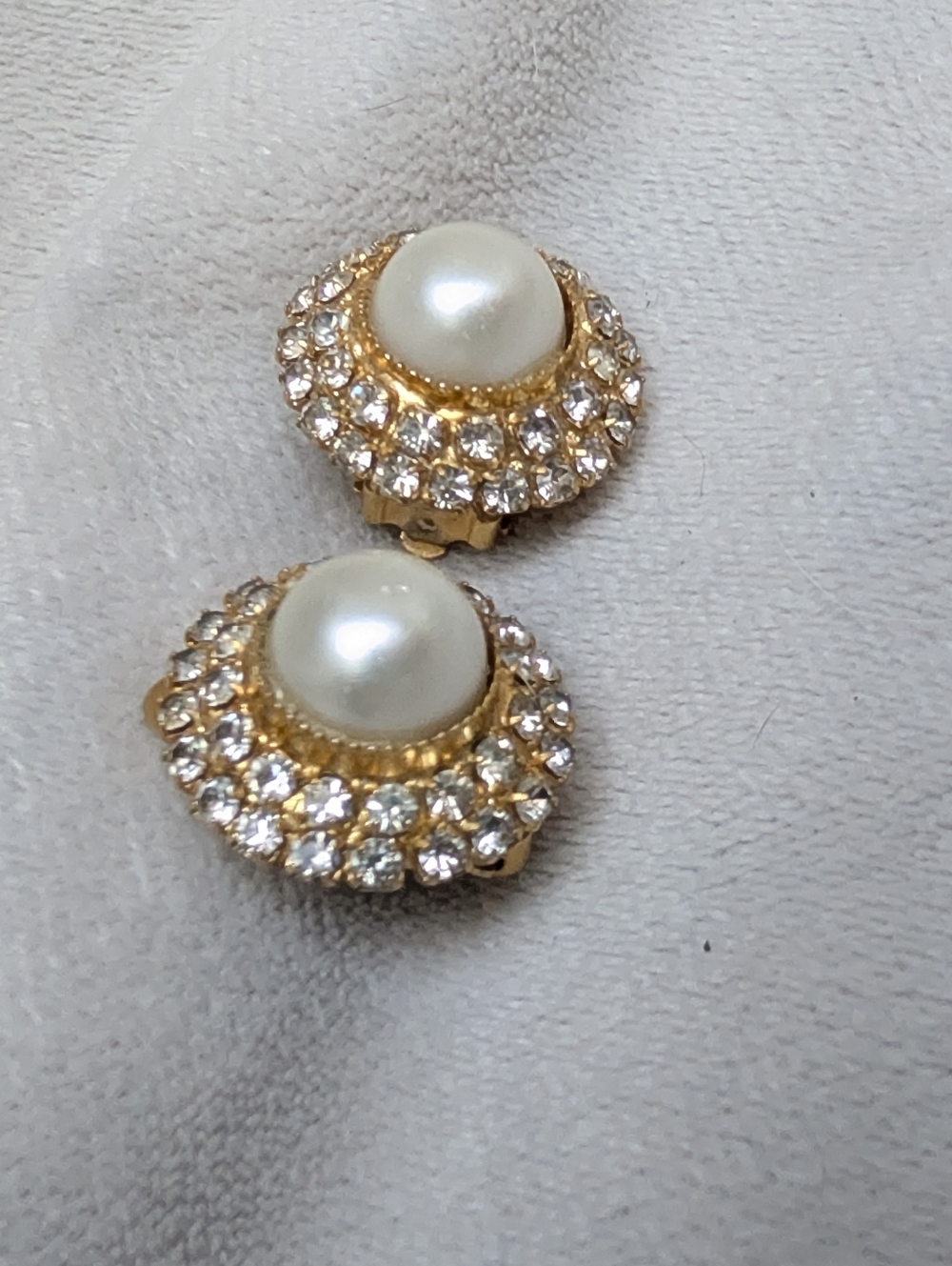 Signed William De Lillo Gold Pearl & Crystal Clip On Earrings